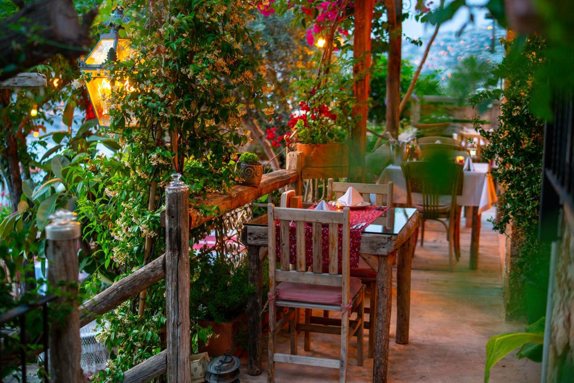 Fidanka Hotel Kalkan Exterior foto
